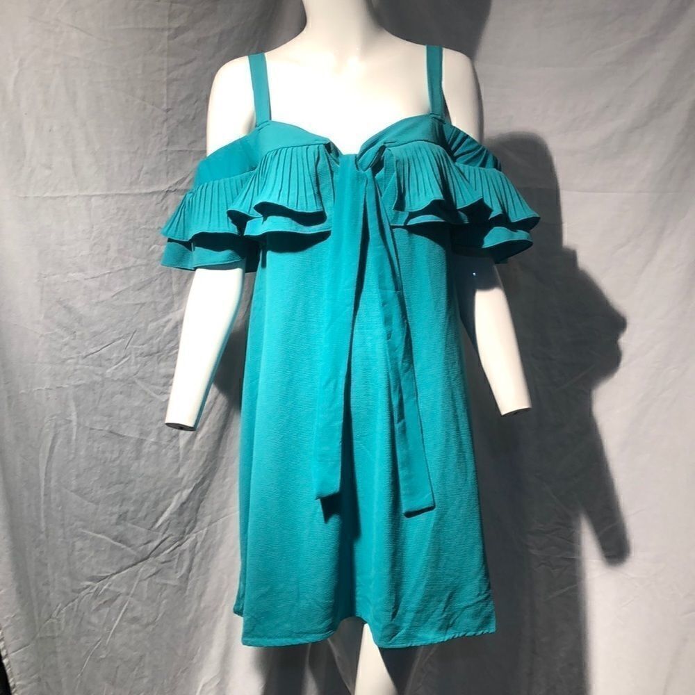 Entro Cold Shoulder Tunic 